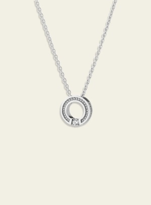 Lumoava vk aina riipus h