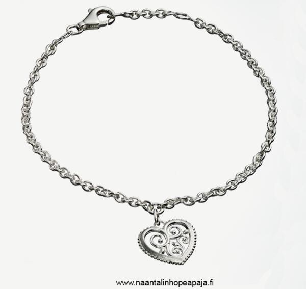 Lumoava Hertta rannekoru